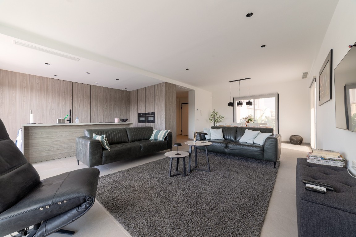 Villa for Sale in Los Montesinos, Alicante