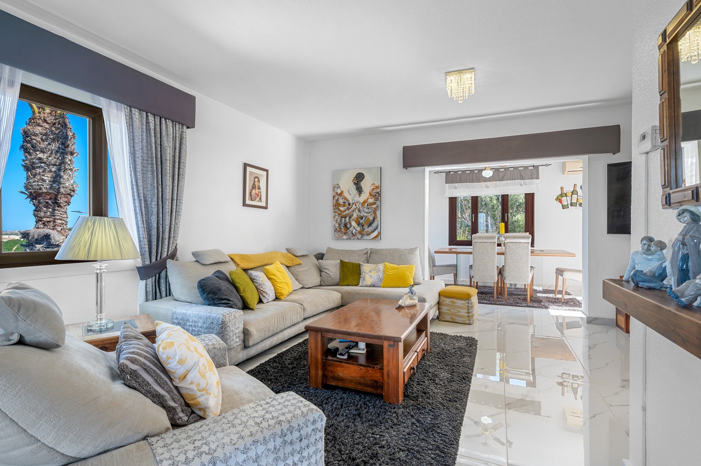 Villa for Sale in Almoradi, Alicante