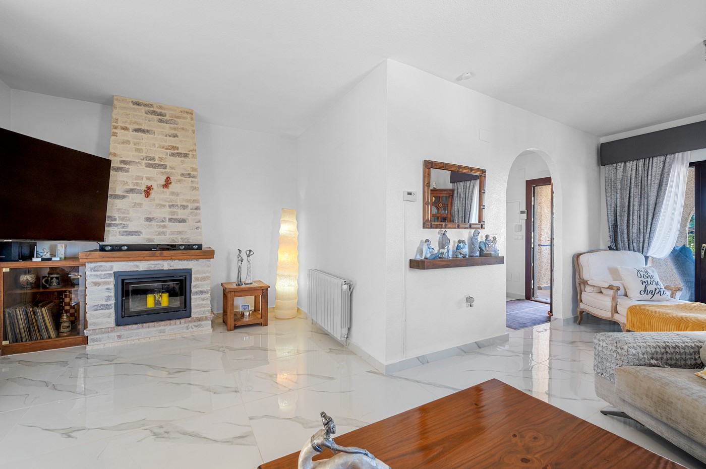 Villa for Sale in Almoradi, Alicante