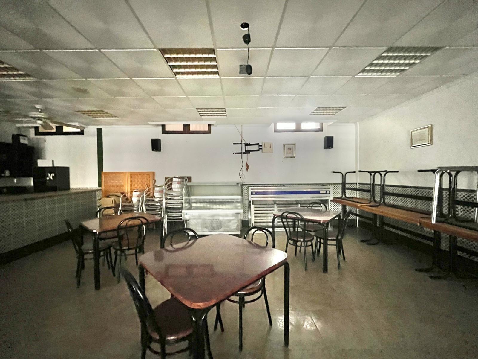 Commercial for Sale in Torrevieja, Alicante
