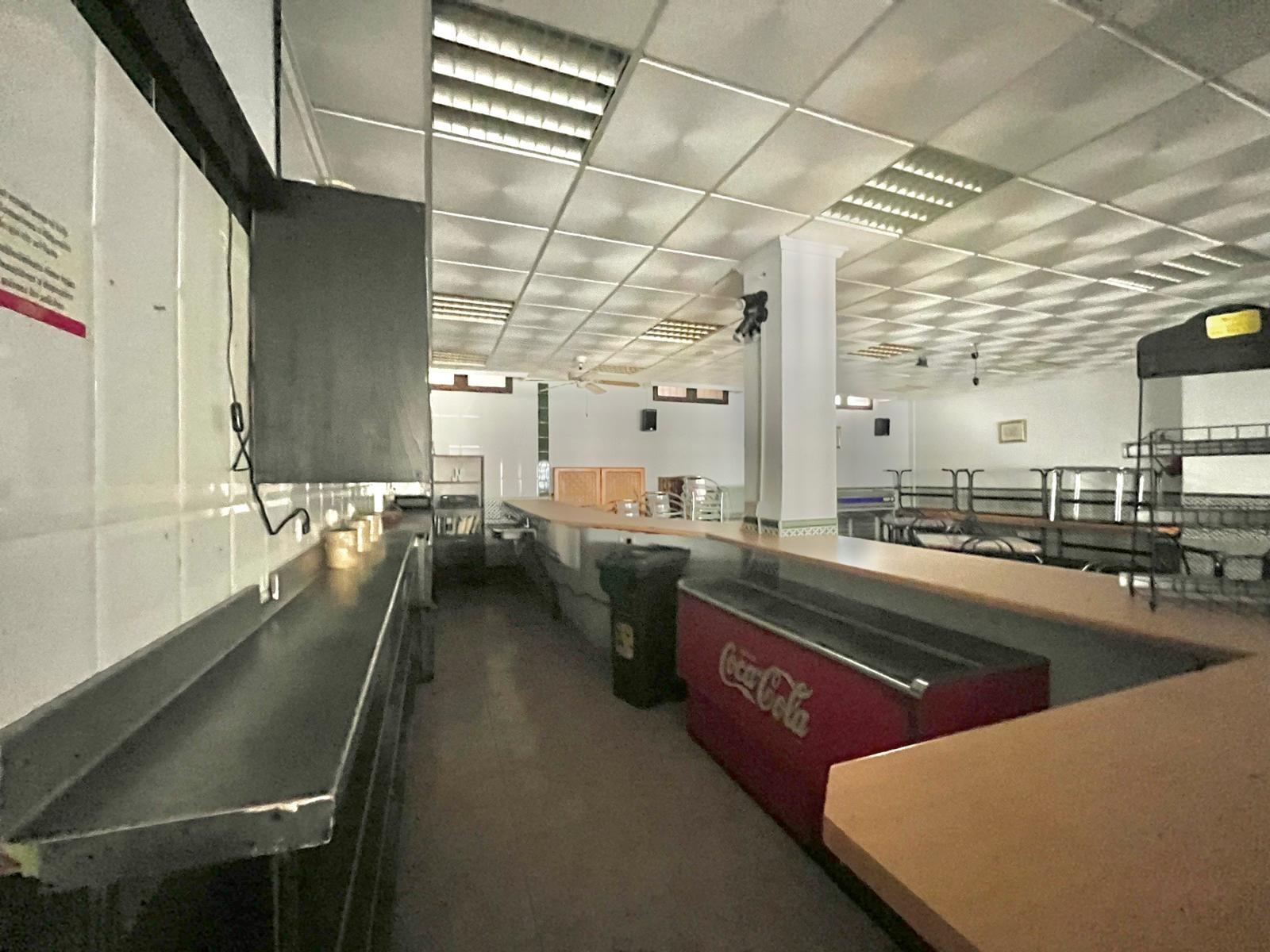Commercial for Sale in Torrevieja, Alicante
