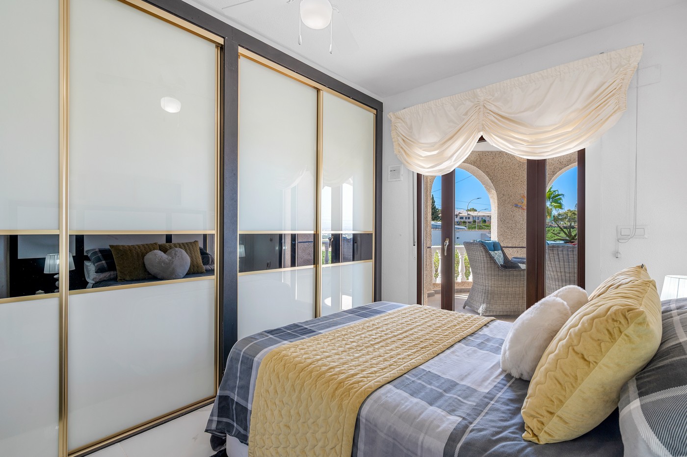 Villa for Sale in Almoradi, Alicante