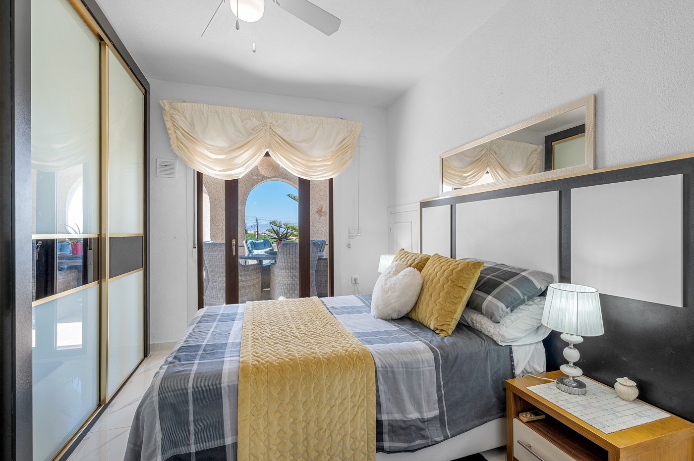 Villa for Sale in Almoradi, Alicante
