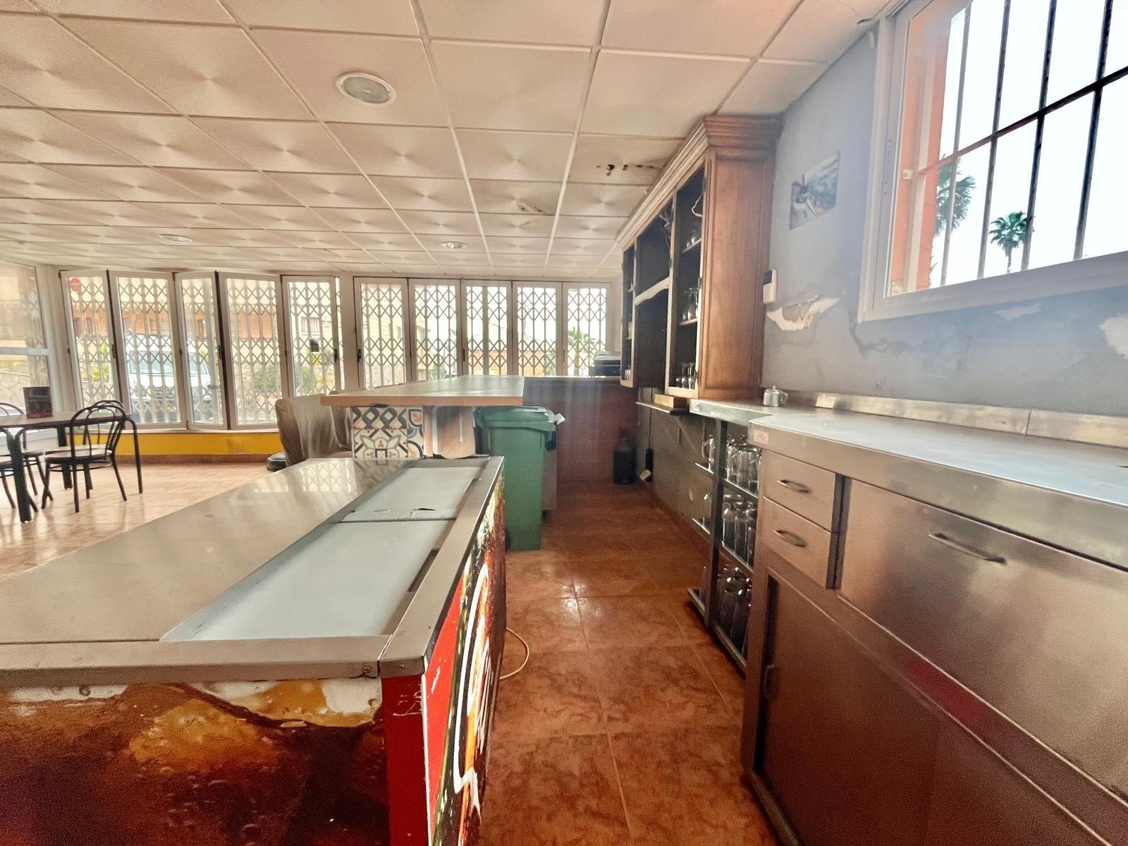 Commercial for Sale in Torrevieja, Alicante