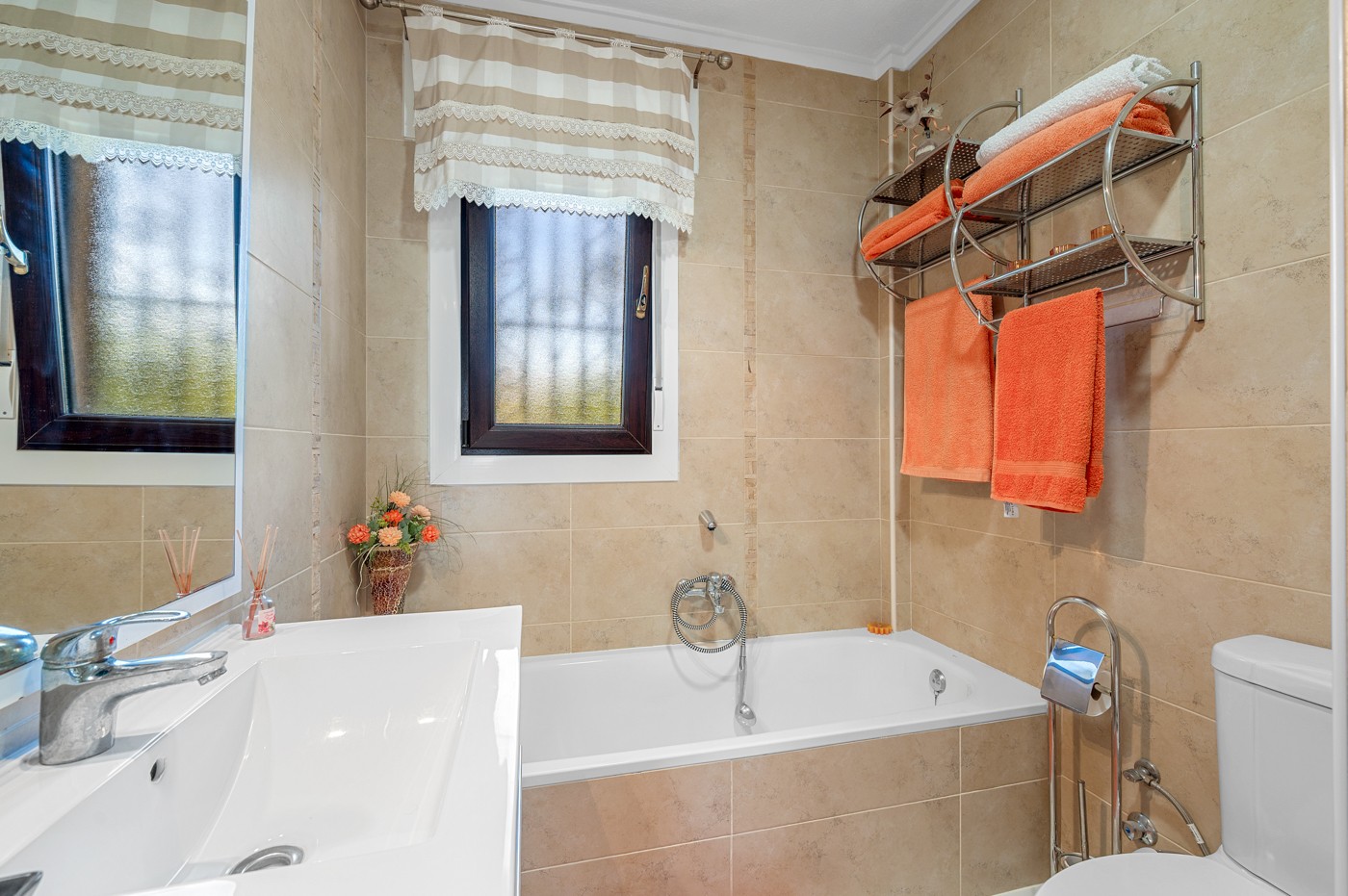 Villa for Sale in Almoradi, Alicante