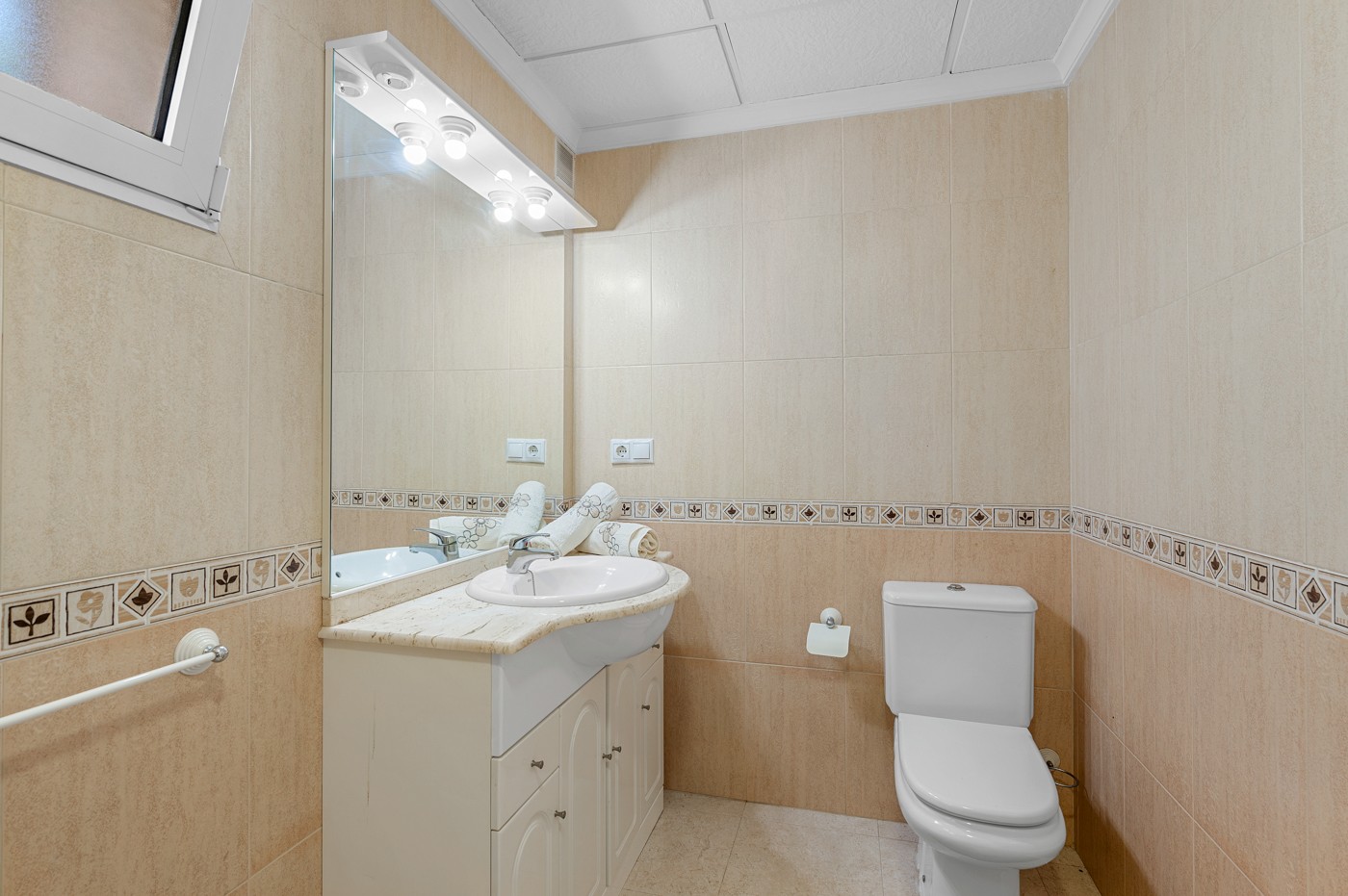Villa for Sale in Almoradi, Alicante