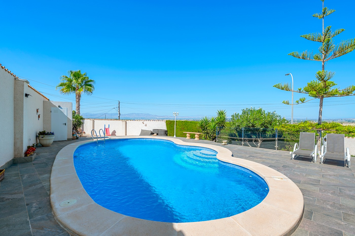 Villa for Sale in Almoradi, Alicante