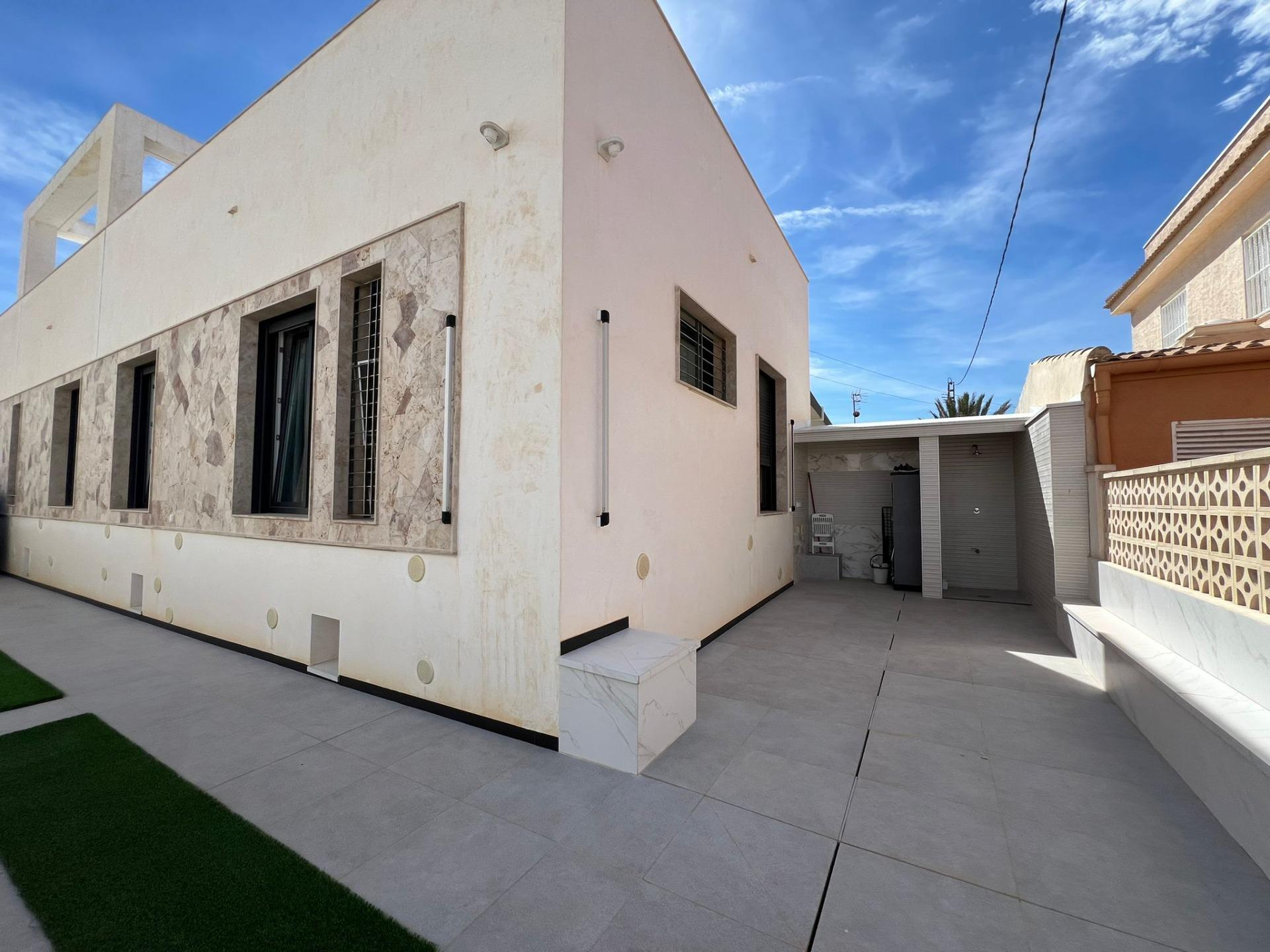 Apartment for Sale in San Pedro del Pinatar, Murcia