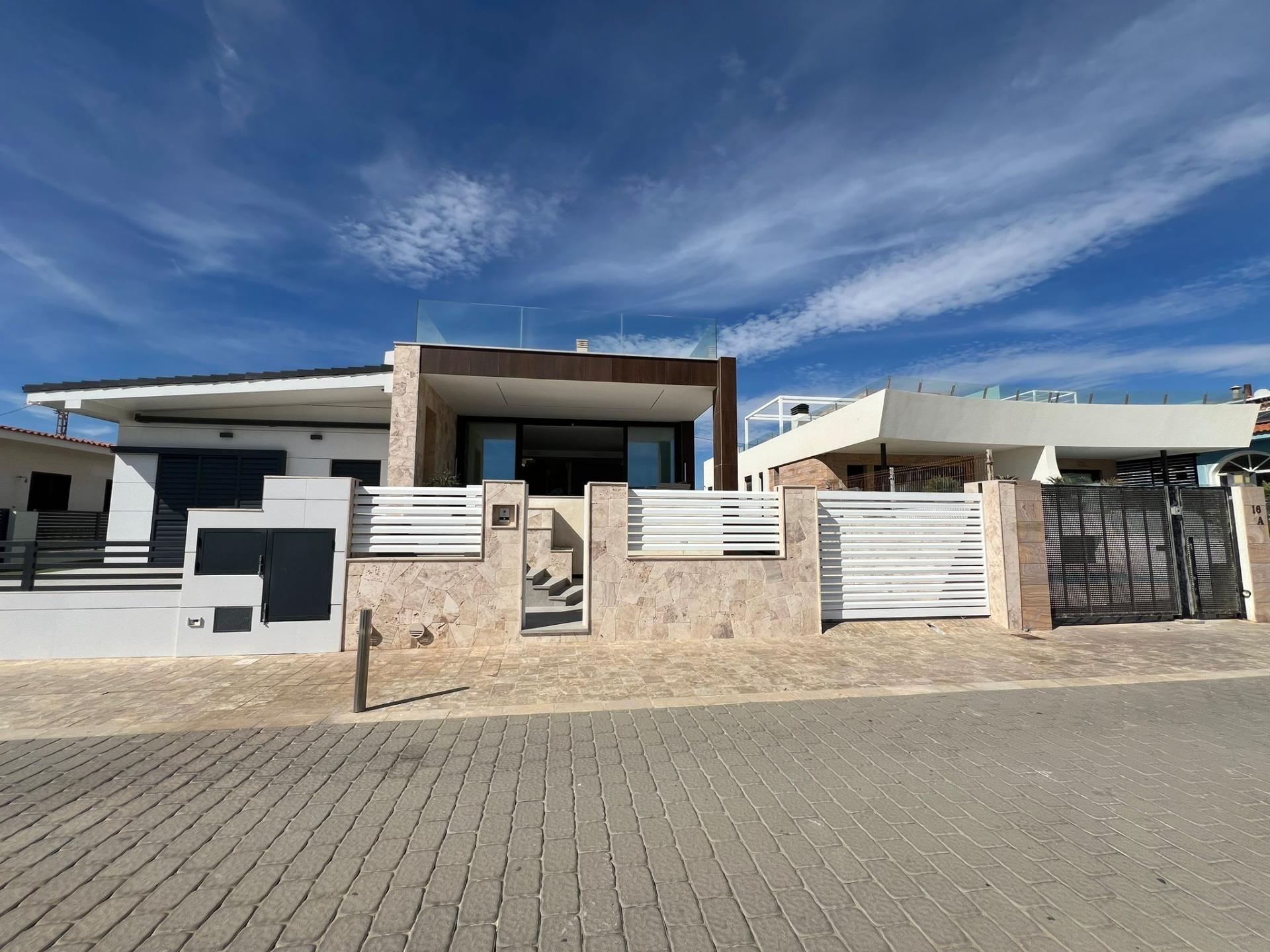 Apartment for Sale in San Pedro del Pinatar, Murcia
