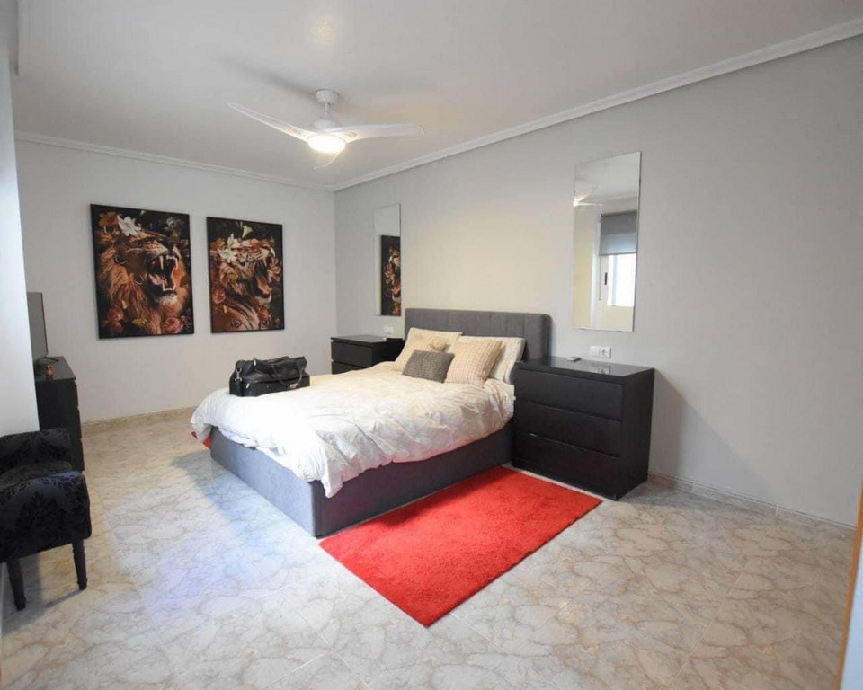 Apartment for Sale in Los Montesinos, Alicante