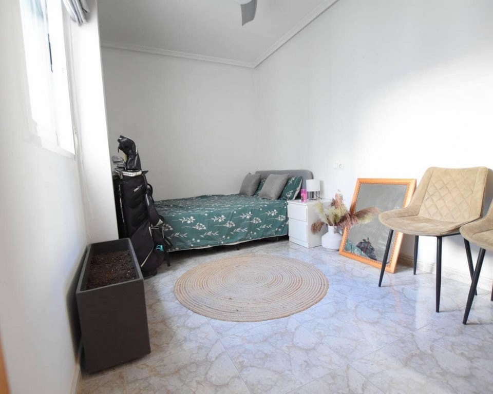 Apartment for Sale in Los Montesinos, Alicante