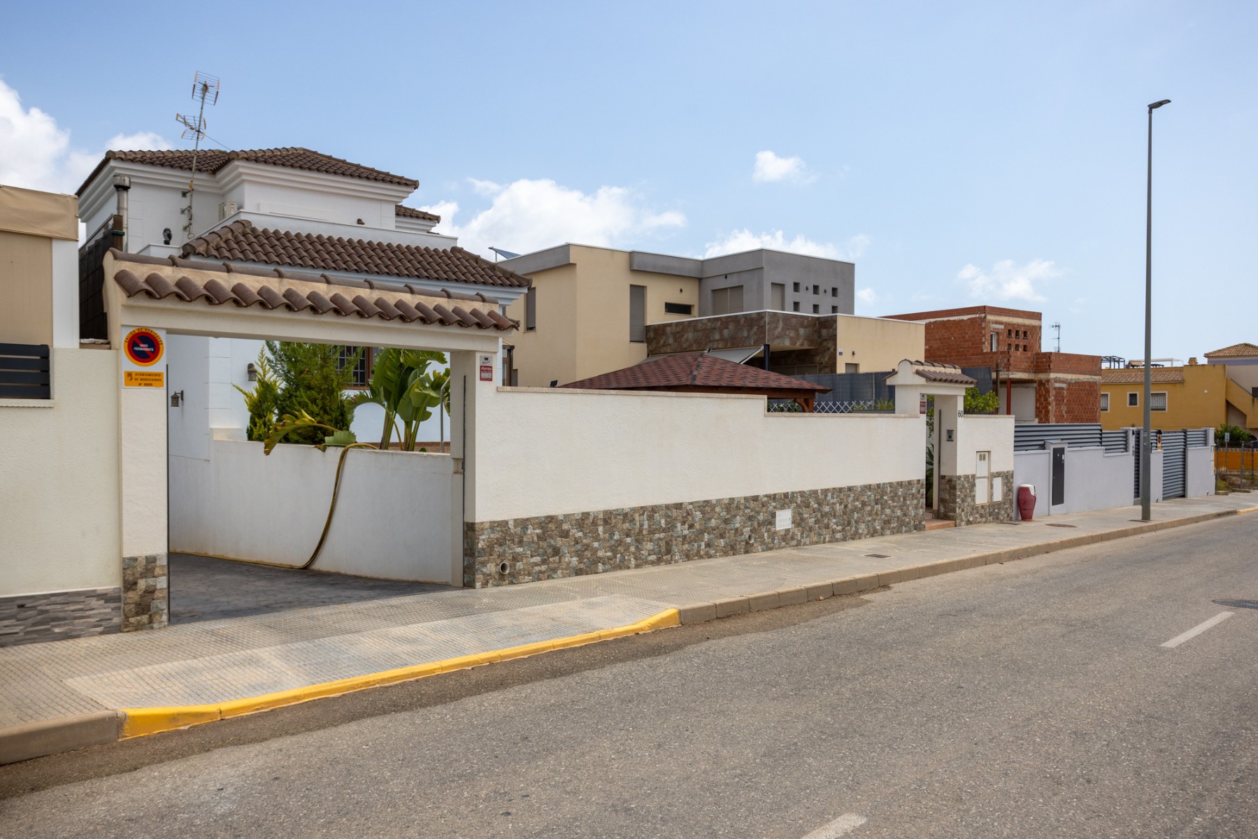 Villa for Sale in Los Montesinos, Alicante
