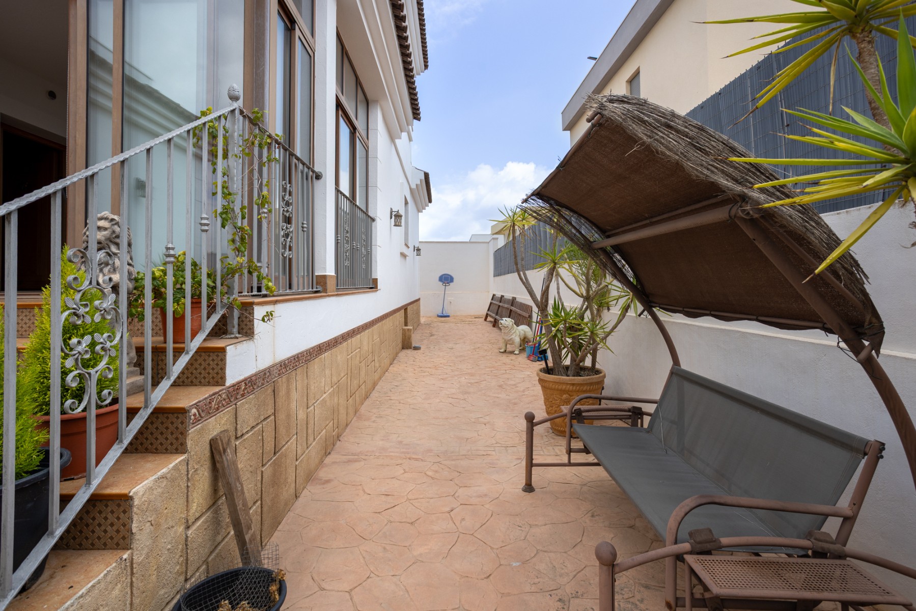 Villa for Sale in Los Montesinos, Alicante