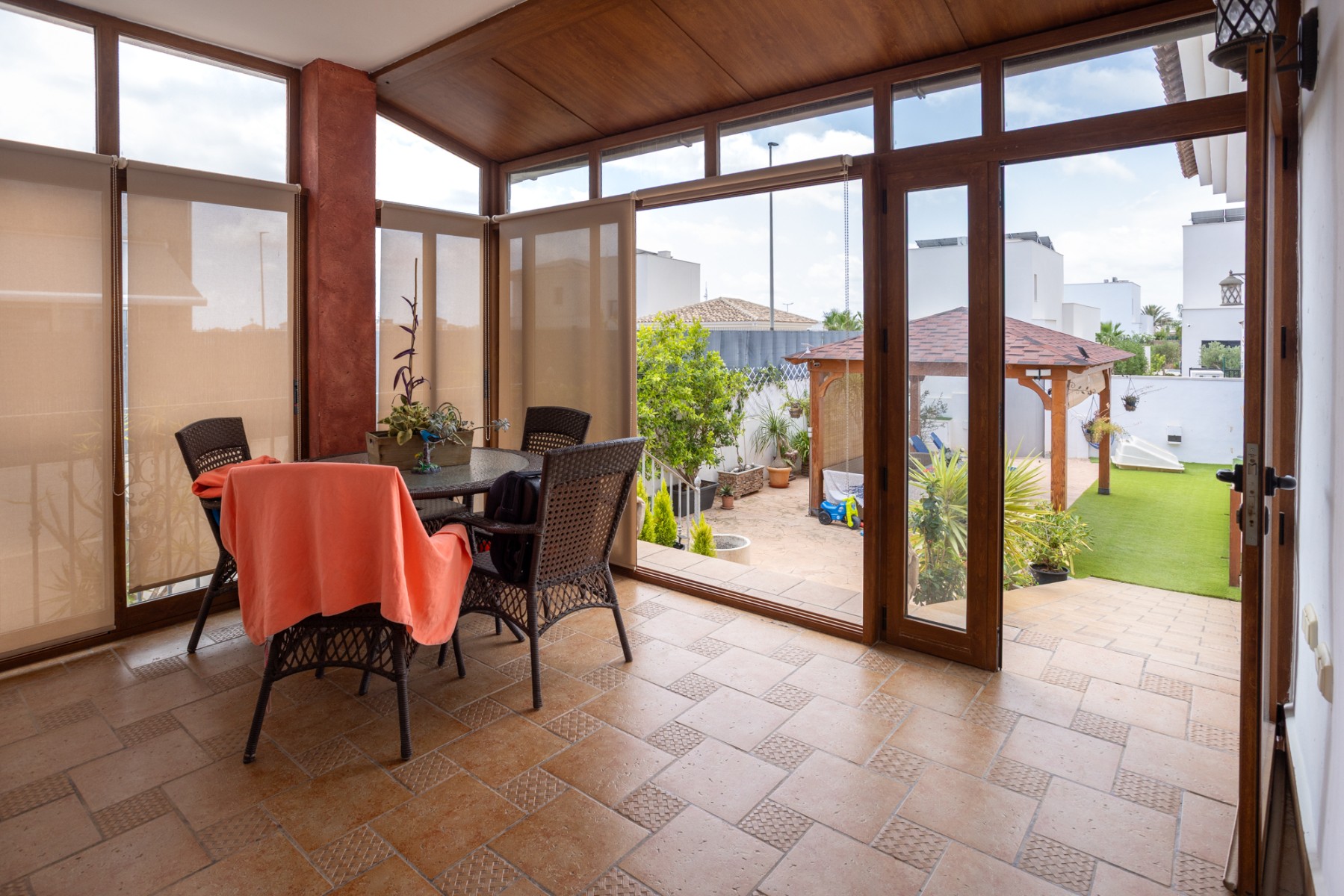 Villa for Sale in Los Montesinos, Alicante