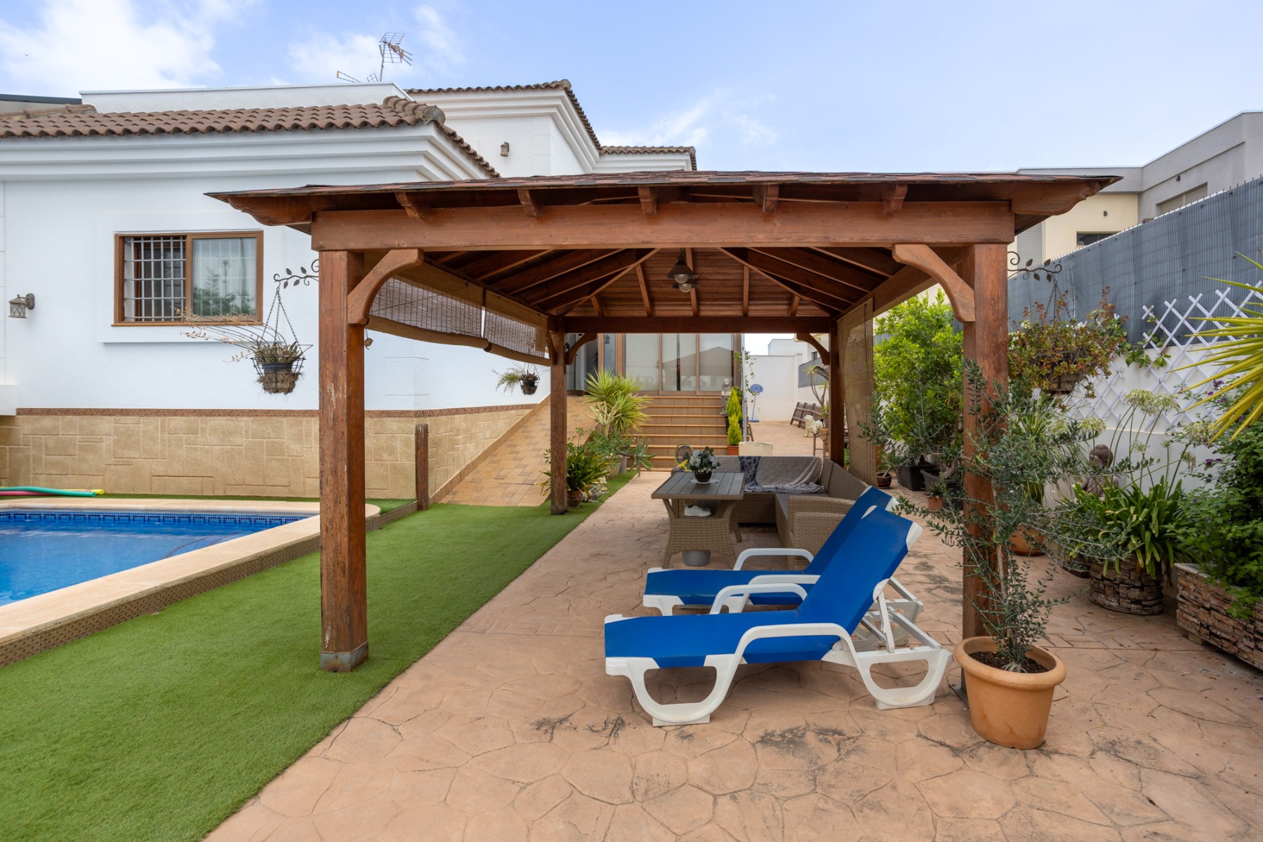 Villa for Sale in Los Montesinos, Alicante