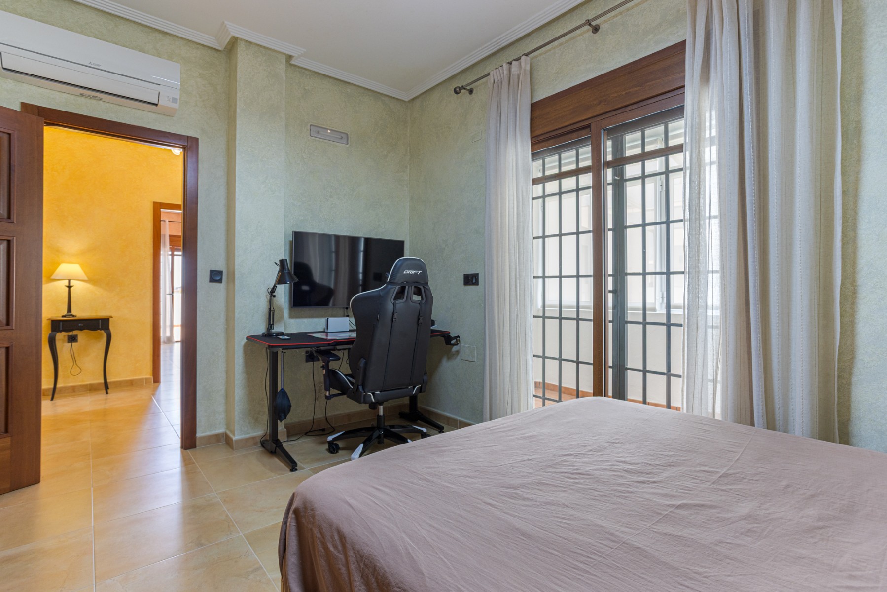 Villa for Sale in Los Montesinos, Alicante