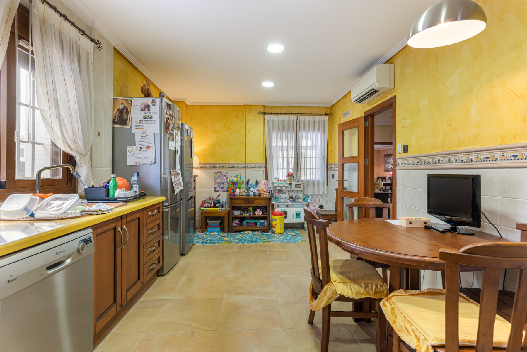 Villa for Sale in Los Montesinos, Alicante
