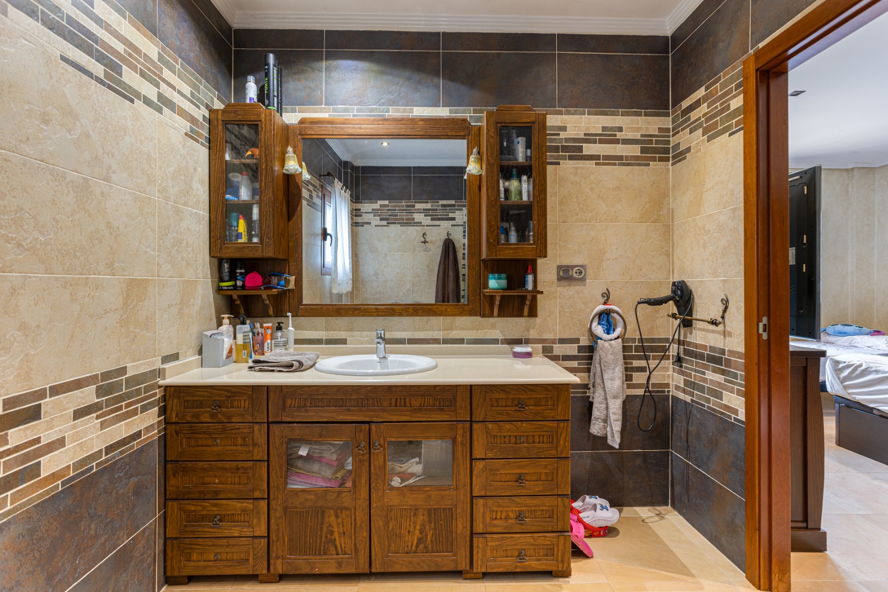 Villa for Sale in Los Montesinos, Alicante
