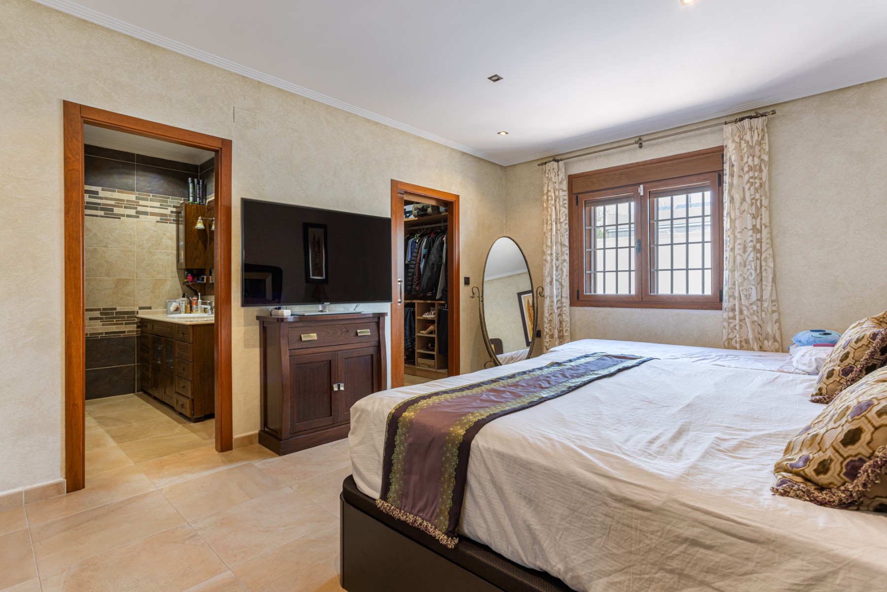 Villa for Sale in Los Montesinos, Alicante