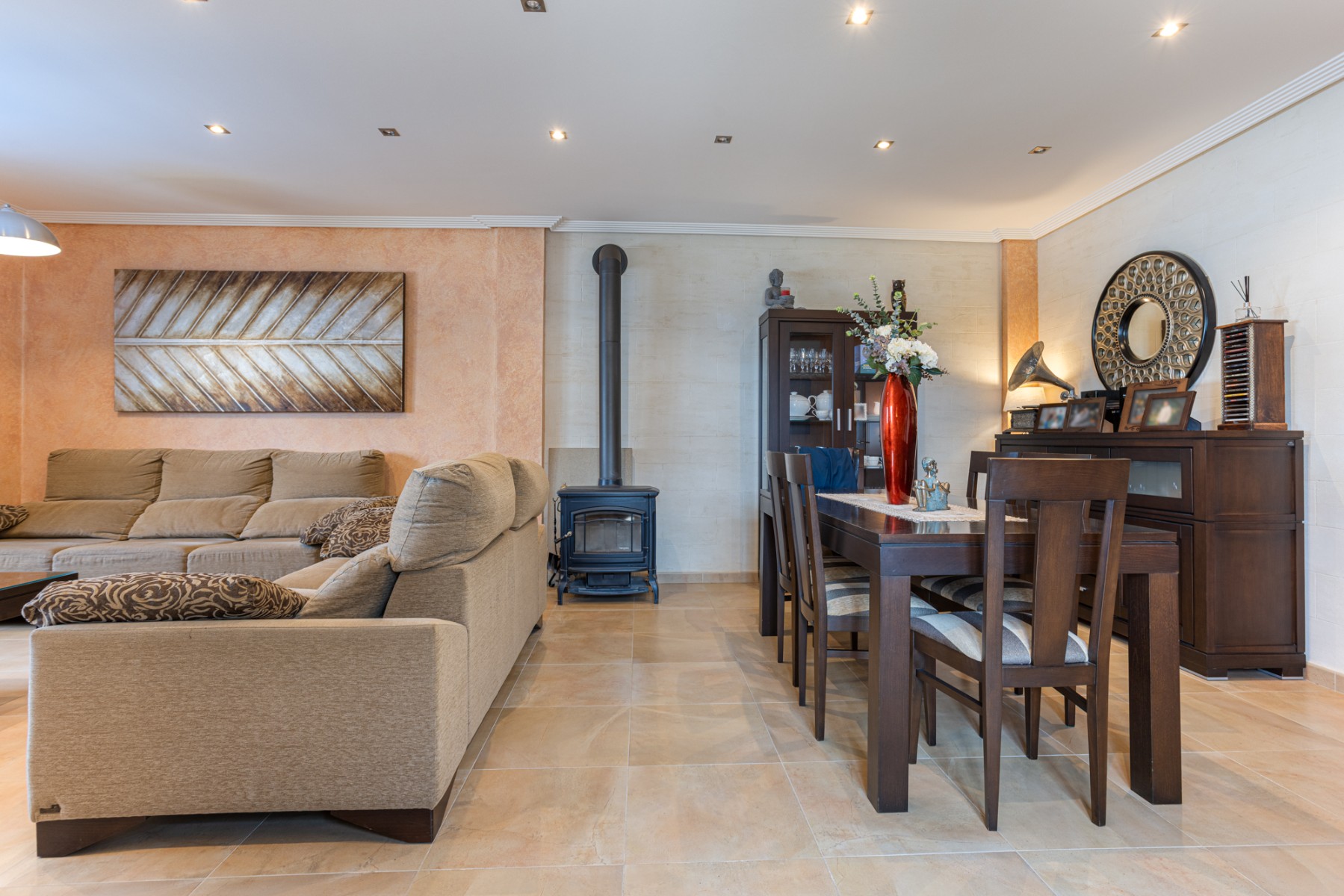 Villa for Sale in Los Montesinos, Alicante