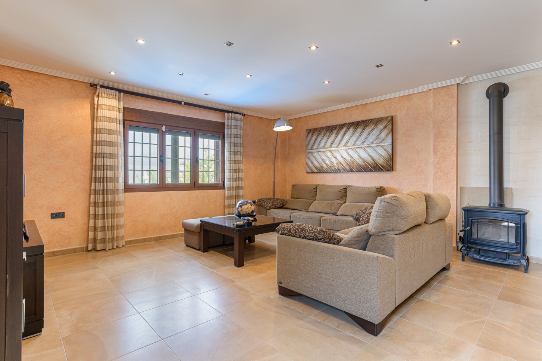 Villa for Sale in Los Montesinos, Alicante