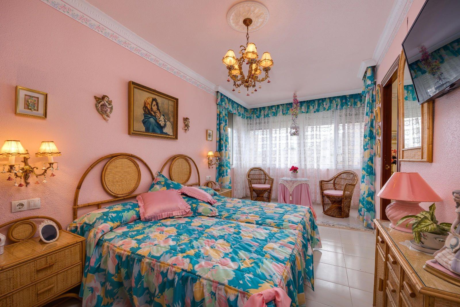 Apartment for Sale in Torrevieja, Alicante