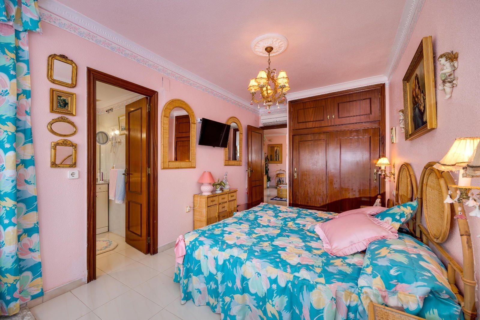 Apartment for Sale in Torrevieja, Alicante