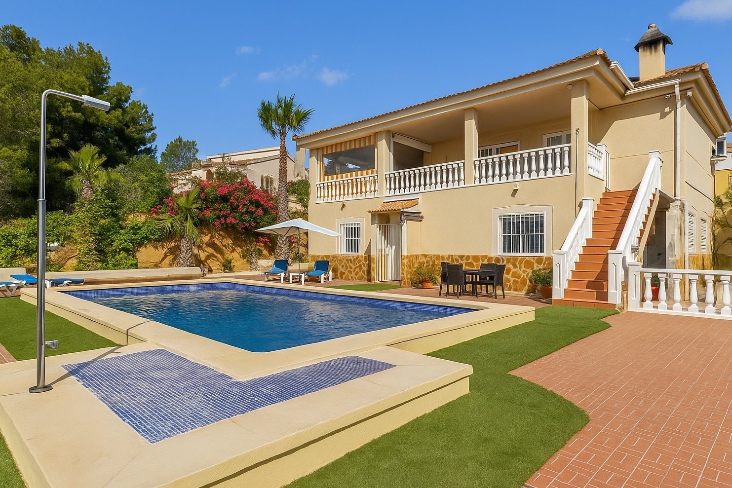 o_1jb5g3uab6fu109a65g1ll51vre1h Villa for Sale in Algorfa, Alicante