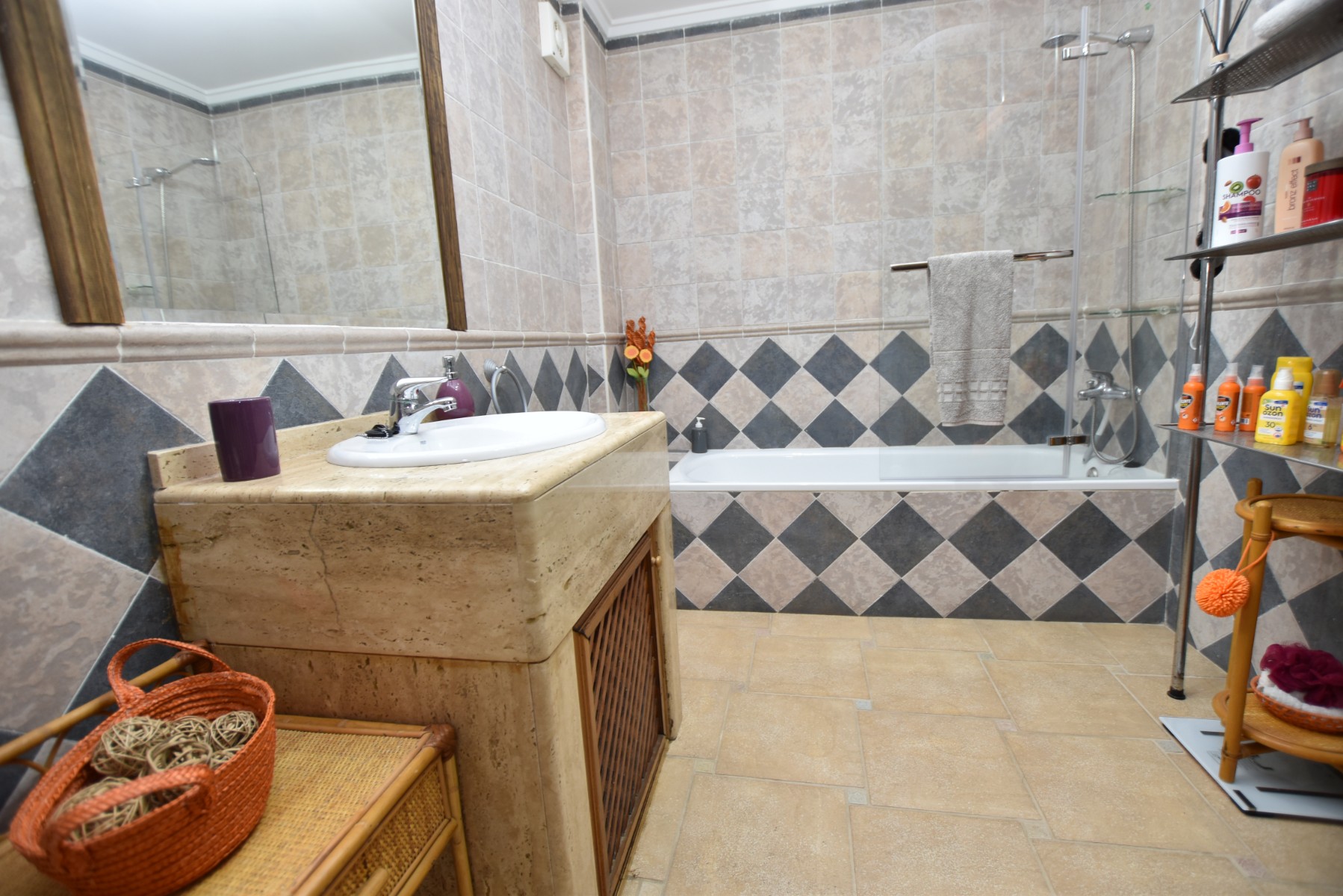 Villa for Sale in Algorfa, Alicante