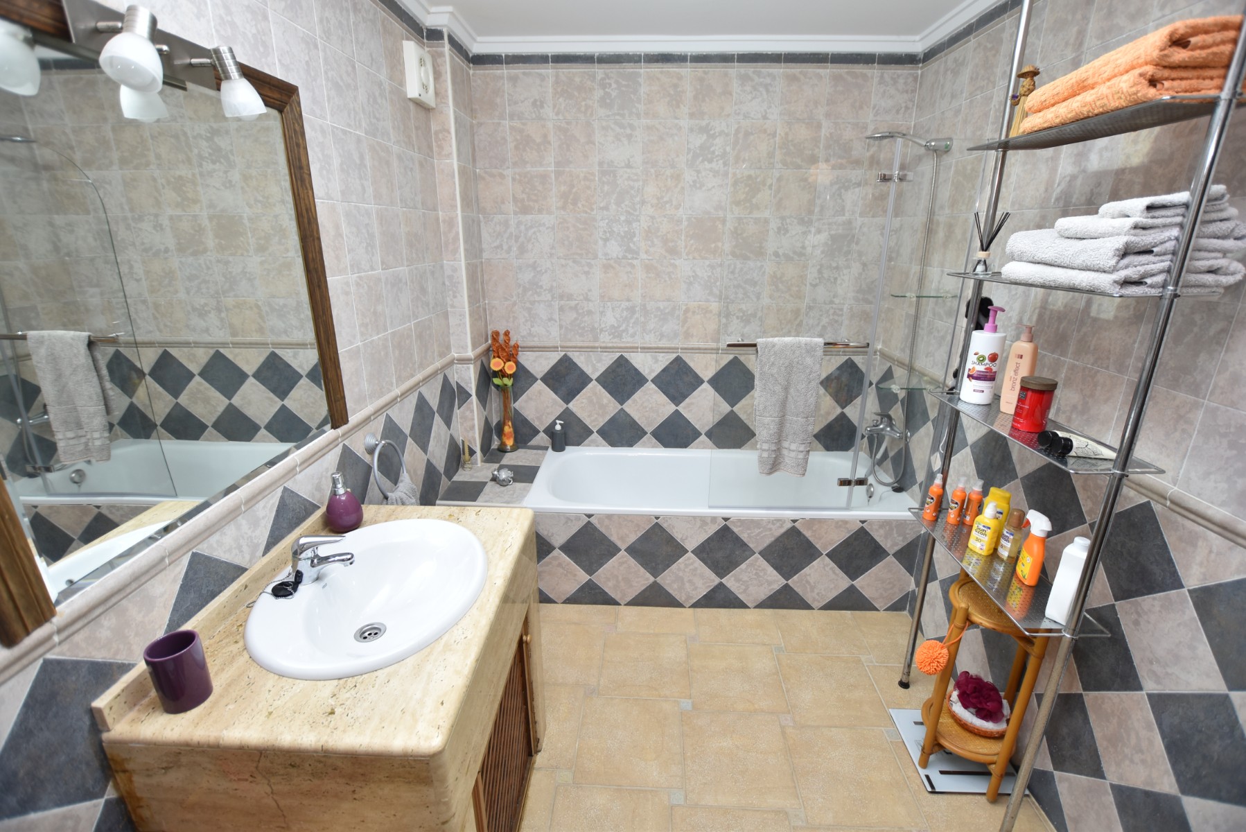 Villa for Sale in Algorfa, Alicante