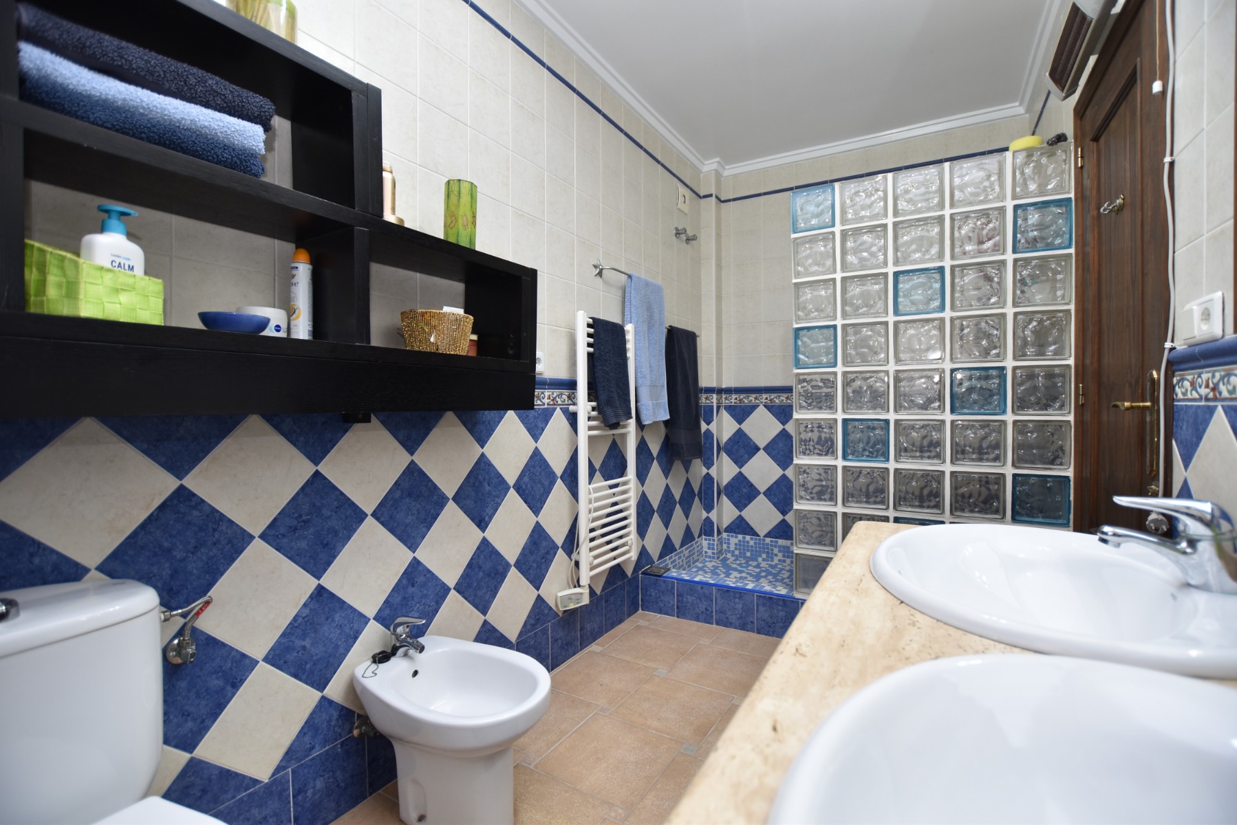 Villa for Sale in Algorfa, Alicante