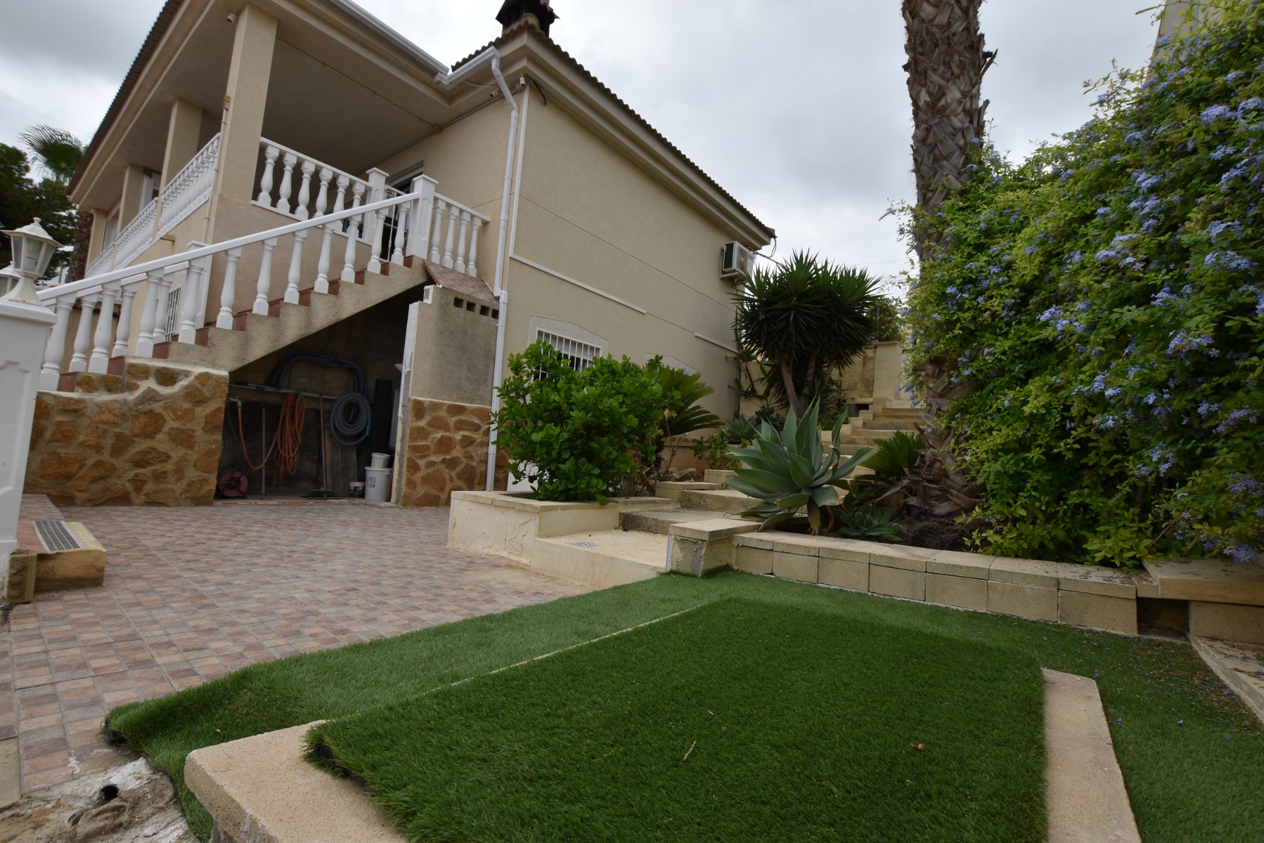 Villa for Sale in Algorfa, Alicante