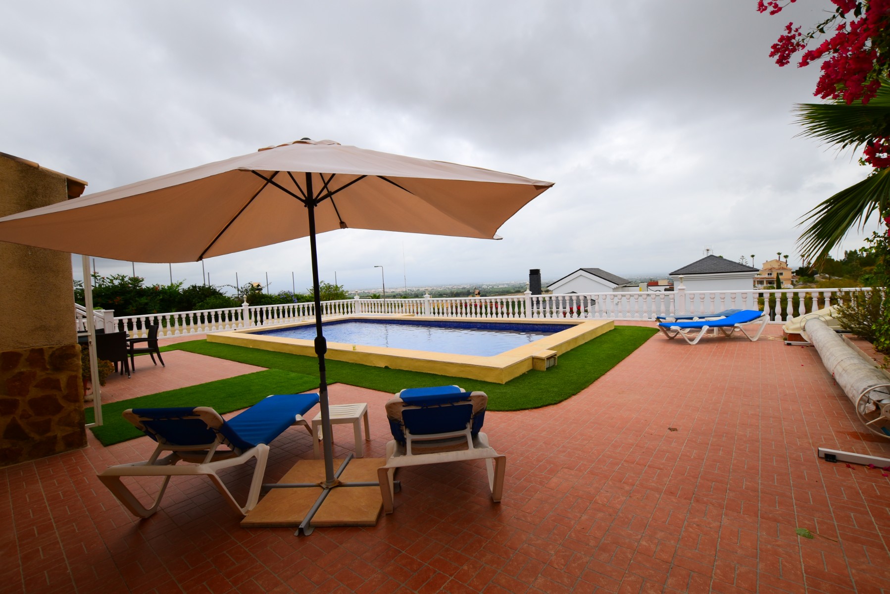 Villa for Sale in Algorfa, Alicante