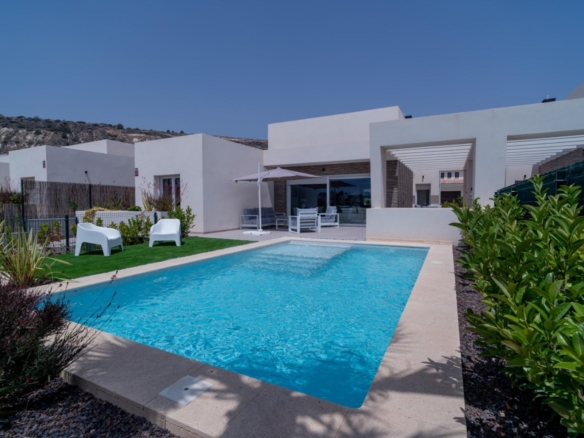 Villa for Sale in Algorfa, Alicante