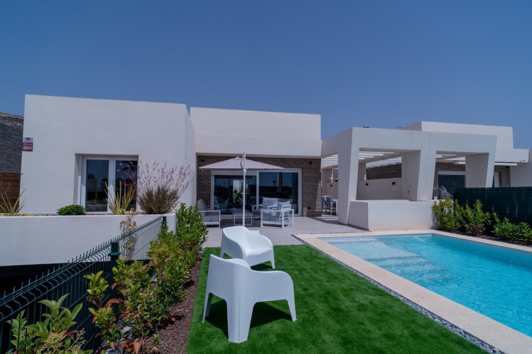 Villa for Sale in Algorfa, Alicante
