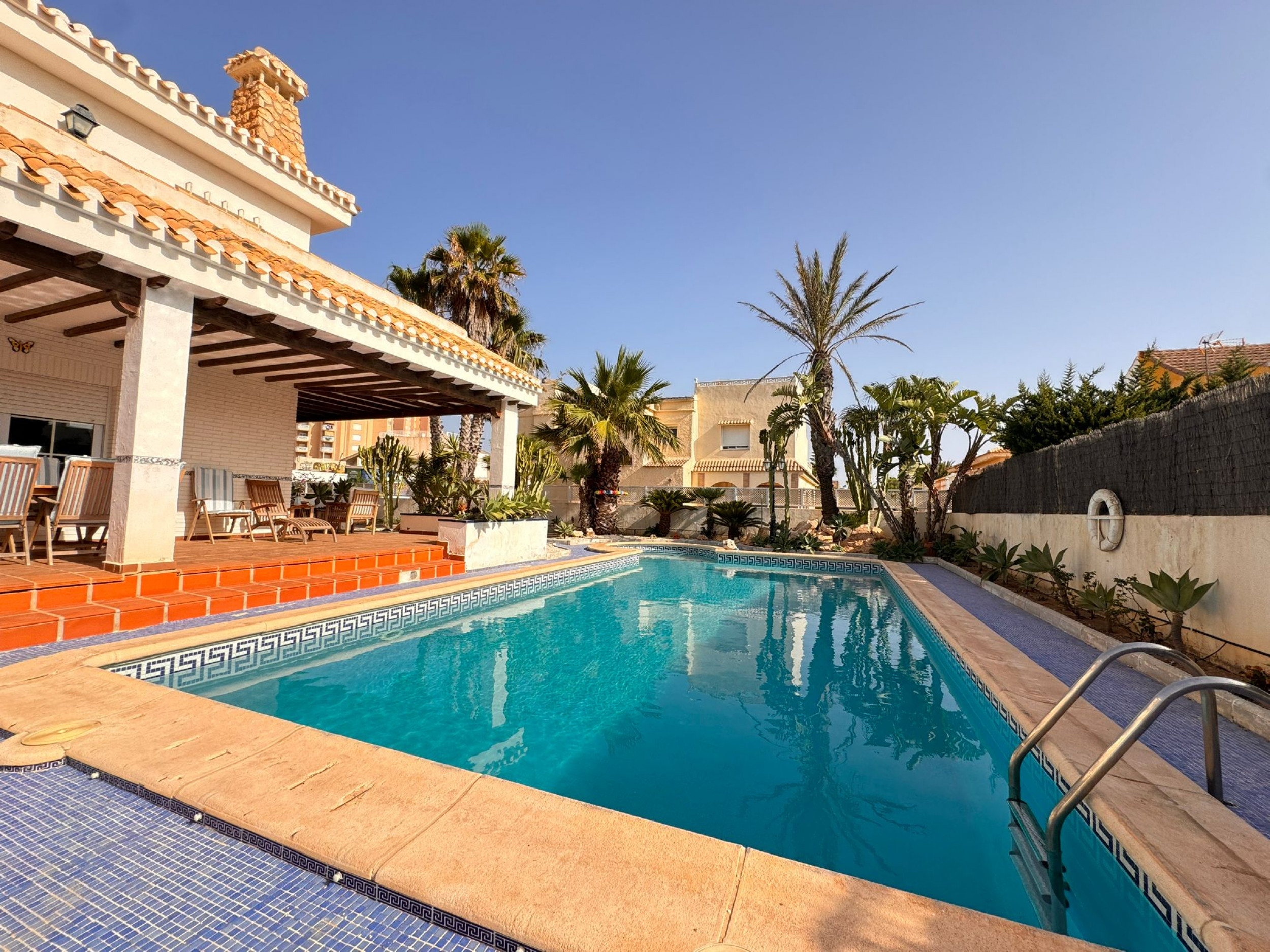 property_attachment_1t0wd0uhmr_20240730021102 Villa for Sale in La Manga del Mar Menor, Murcia