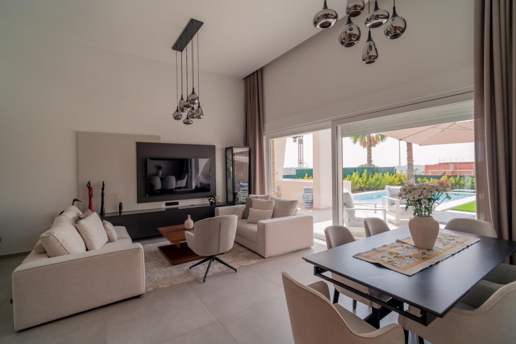 Villa for Sale in Algorfa, Alicante