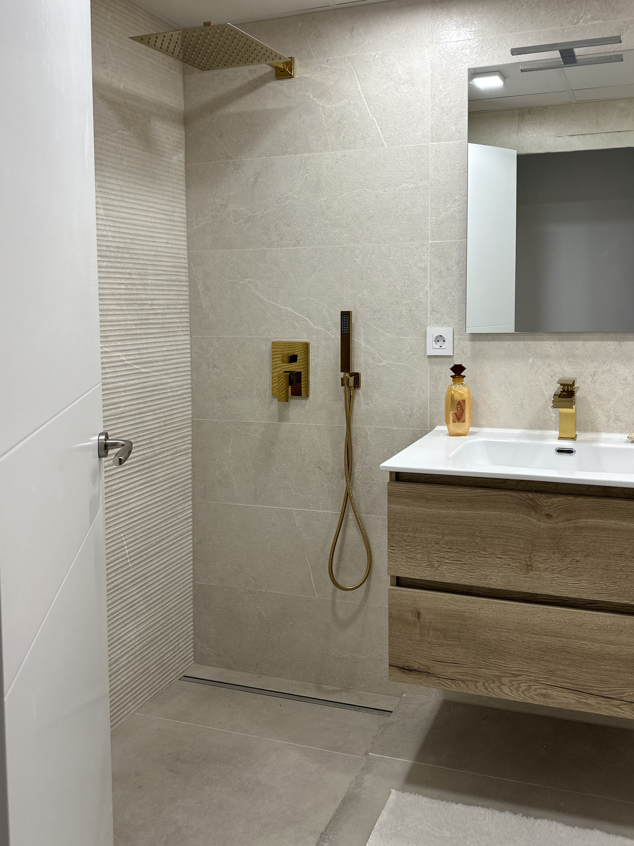 Apartment for Sale in Torrevieja, Alicante