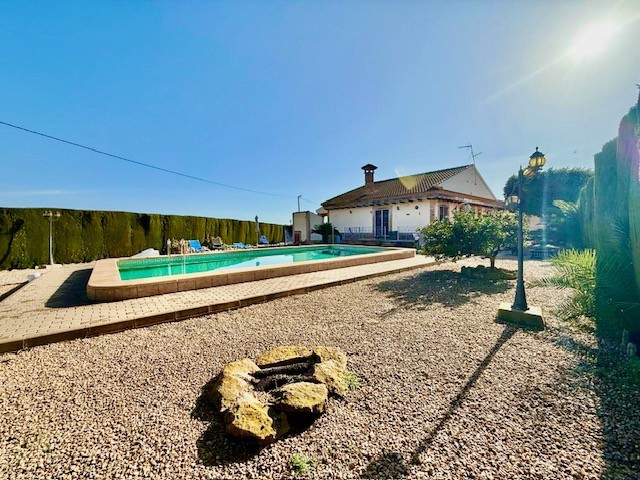Villa for Sale in Avileses, Murcia