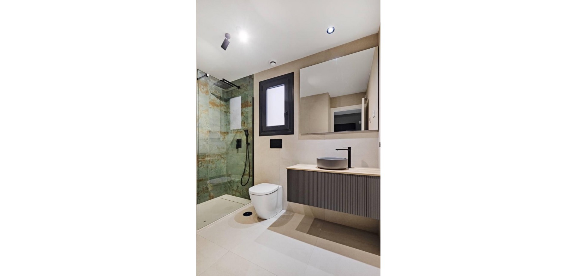 Apartment for Sale in Torrevieja, Alicante