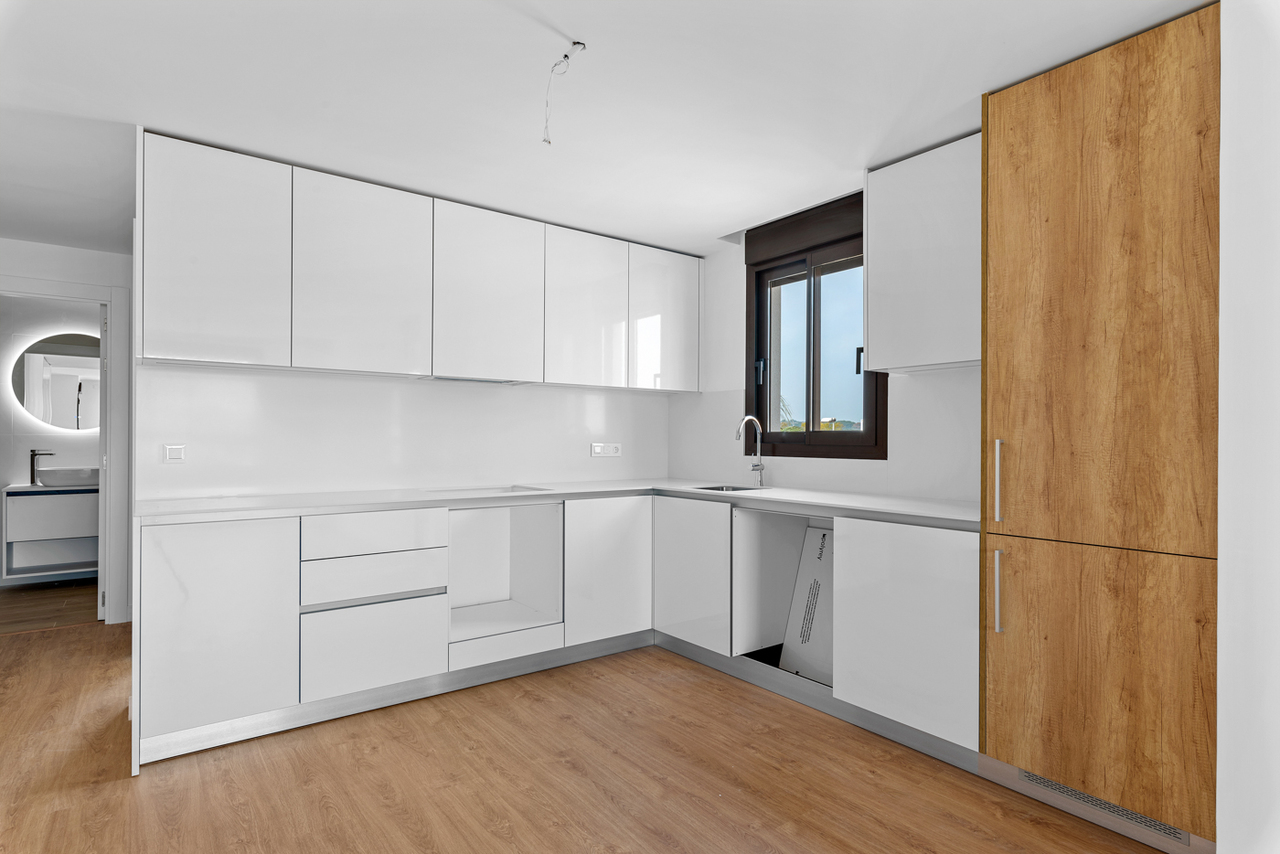 Penthouse for Sale in Villamartin, Alicante