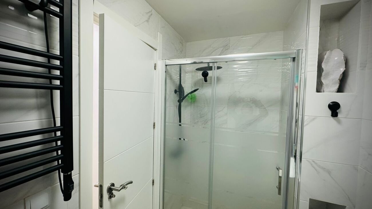 Apartment for Sale in Alicante, Alicante