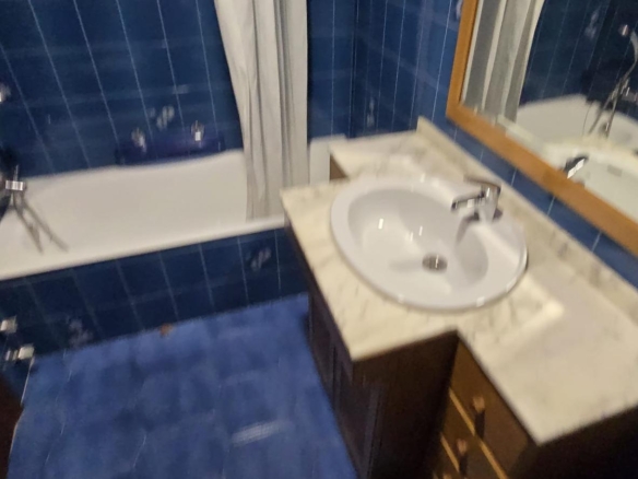 584