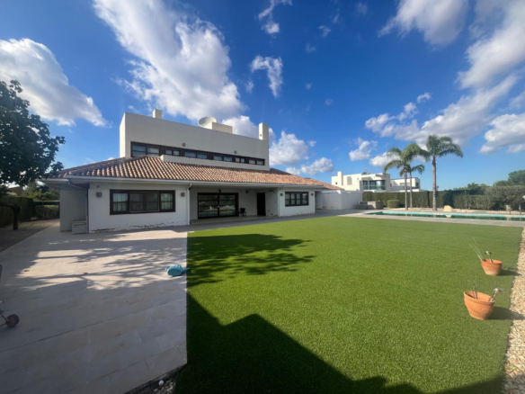 Villa for Sale in Sucina, Murcia