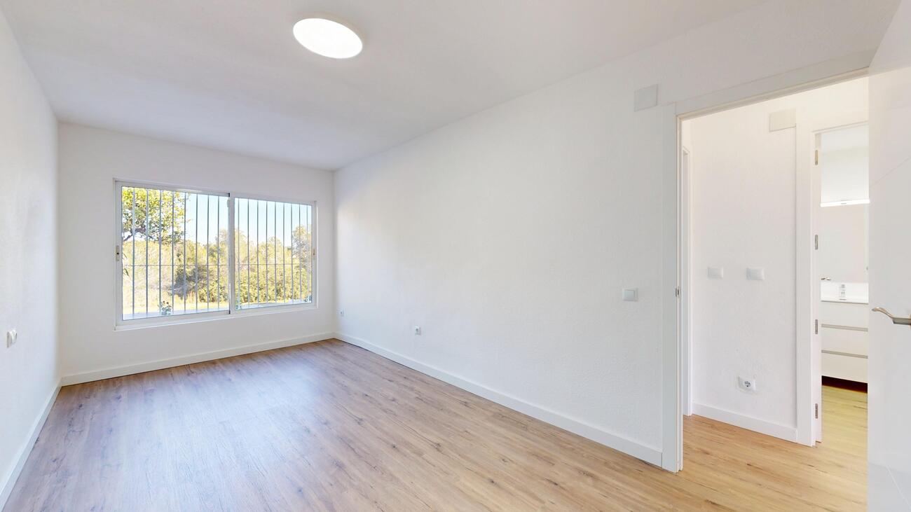Bungalow for Sale in Villamartin, Alicante