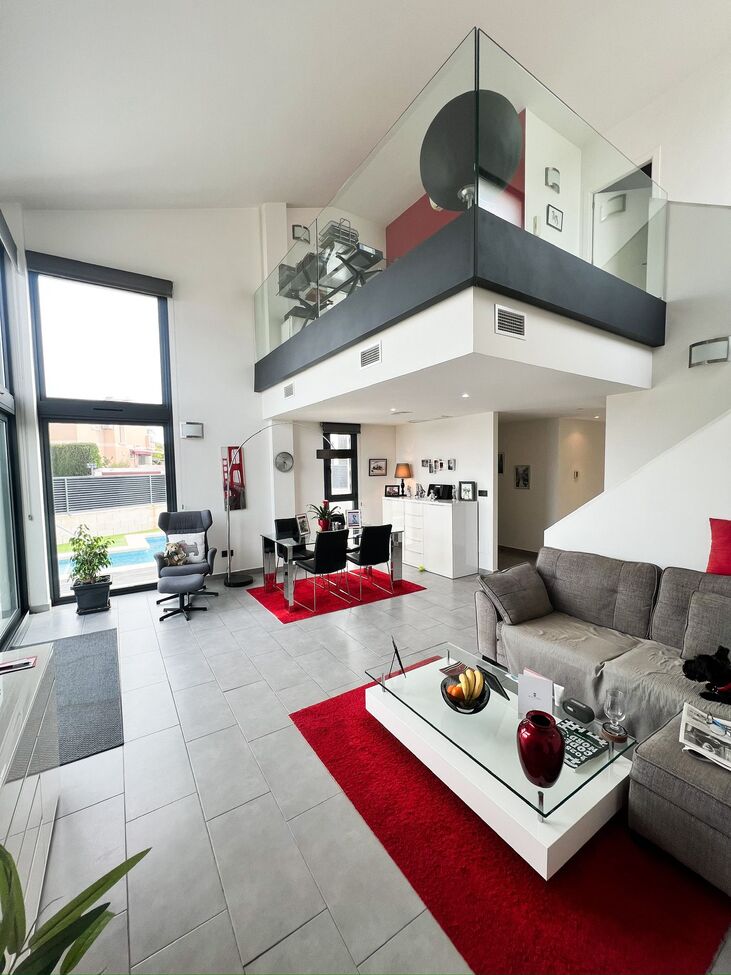 Villa for Sale in Santiago de la Ribera, Murcia