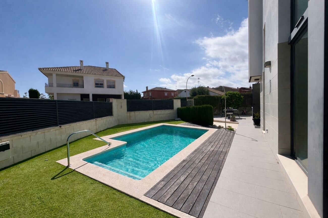 Villa for Sale in Santiago de la Ribera, Murcia