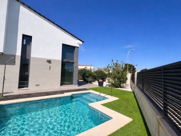 Villa for Sale in Santiago de la Ribera, Murcia