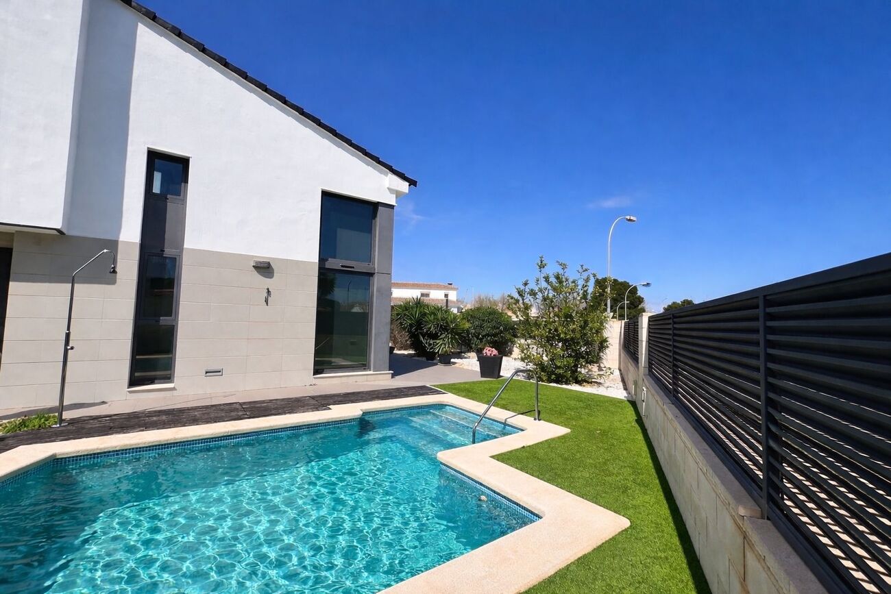 villa-santiago-de-la-ribera-smcd0020-21 Villa for Sale in Santiago de la Ribera, Murcia