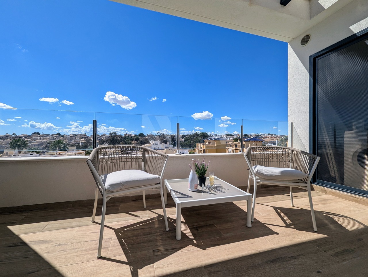 Penthouse for Sale in Villamartin, Alicante